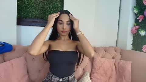 Snapshot of kristyl_paez chatting on 23, 10, 2025 Cristina online show from 23, 10, 2025