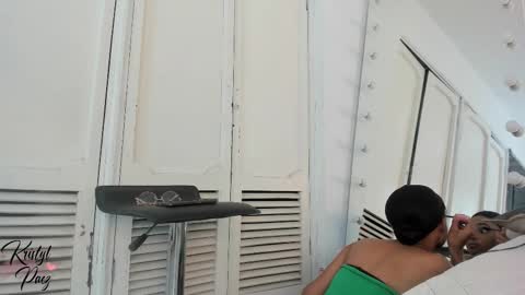 Snapshot of kristyl_paez chatting on 2, 12, 2025 Cristina online show from 2, 12, 2025