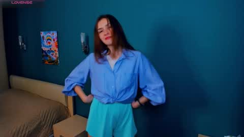 Snapshot of kristynhoughland chatting on 21, 11, 2025 Misty online show from 21, 11, 2025