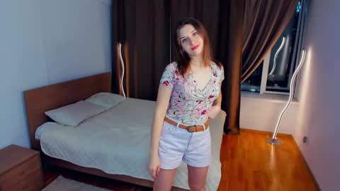 Snapshot of kristynhoughland chatting on 27, 11, 2025 Misty online show from 27, 11, 2025