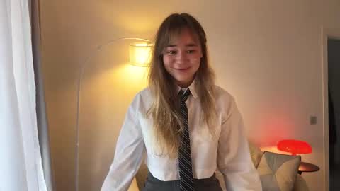 Snapshot of kristyspiritedaway chatting on 3, 10, 2025 Kristy Nip slip shady  Best model on CB  online show from 3, 10, 2025