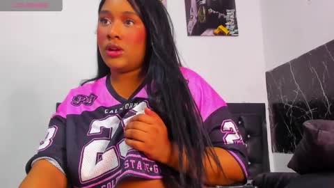 Snapshot of krixtybrown chatting on 13, 4, 2026 krixty online show from 13, 4, 2026