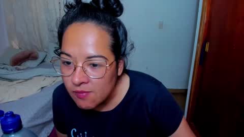 Snapshot of kroline_20 chatting on 18, 12, 2024 Kroline  online show from 18, 12, 2024