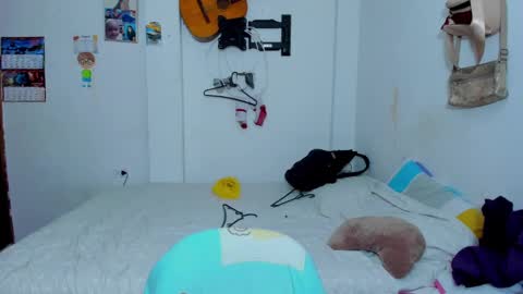 Snapshot of kroline_20 chatting on 11, 2, 2025 Kroline  online show from 11, 2, 2025