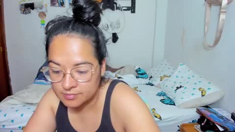 Snapshot of kroline_20 chatting on 17, 2, 2025 Kroline  online show from 17, 2, 2025