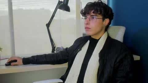 Snapshot of krown_nox chatting on 21, 5, 2026 krown_nox online show from 21, 5, 2026
