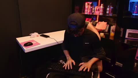 Snapshot of krown_nox chatting on 23, 5, 2026 krown_nox online show from 23, 5, 2026