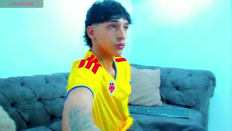 Kroy Wave  Muscle Tattoos Latino online show from 28, 6, 2026