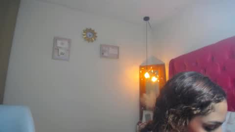 Snapshot of krystal_lovely_ chatting on 30, 4, 2026 krystal_lovely_ online show from 30, 4, 2026