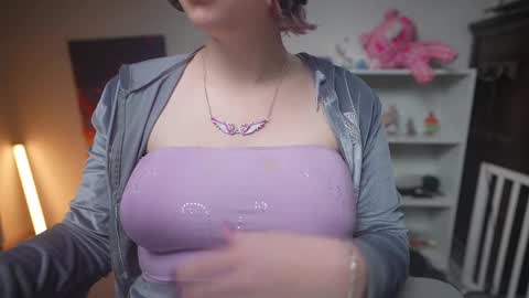 Snapshot of krystalsyxx chatting on 9, 2, 2025 Krystal Syx online show from 9, 2, 2025