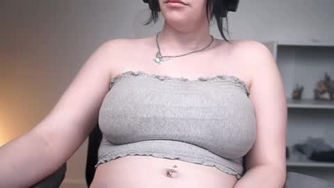 Krystal Syx online show from 9, 2, 2026