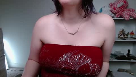 Snapshot of krystalsyxx chatting on 29, 4, 2026 Krystal Syx online show from 29, 4, 2026