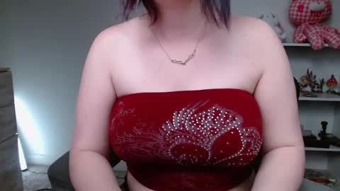 Snapshot of krystalsyxx chatting on 9, 5, 2026 Krystal Syx online show from 9, 5, 2026