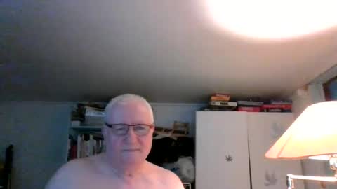 Snapshot of kukken18 chatting on 11, 5, 2026 Kukken18 online show from 11, 5, 2026