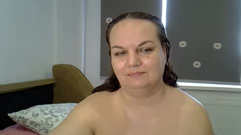 Snapshot of kurkuma_ chatting on 22, 4, 2026 kurkuma_ online show from 22, 4, 2026