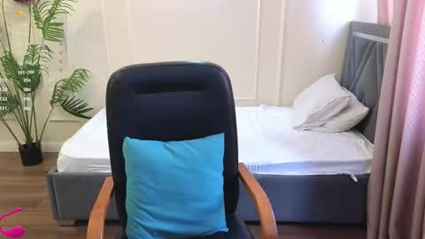 Snapshot of kuro_ren chatting on 23, 3, 2026 Ren online show from 23, 3, 2026