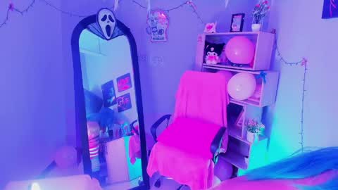 Snapshot of kuromi_bush chatting on 22, 4, 2026 IM KUROMI - MY NEXT STREAM - SATURDAY- 31 JANUARY 2026 - 10PM EST DONT MISS IT online show from 22, 4, 2026