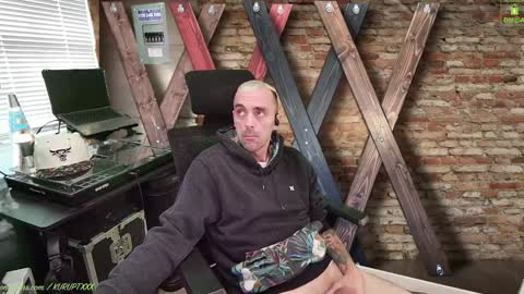 kuruptxxx online show from 18, 1, 2025