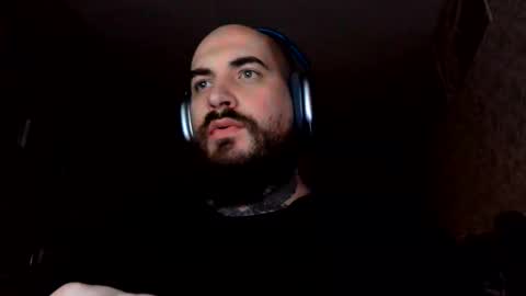 Snapshot of kuzmabig chatting on 10, 11, 2025 kuzmabig online show from 10, 11, 2025