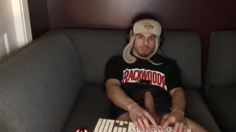 kxng222 online show from 18, 12, 2025