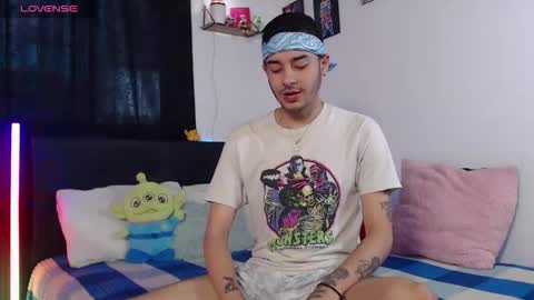 Snapshot of kyle_bratz chatting on 11, 1, 2026 kyle online show from 11, 1, 2026