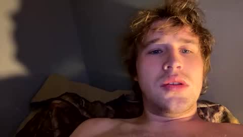 Snapshot of kylelovepussy69 chatting on 21, 2, 2025 kylelovepussy69 online show from 21, 2, 2025