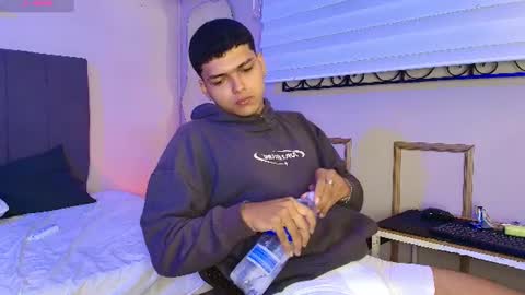 Kyliam online show from 15, 7, 2026
