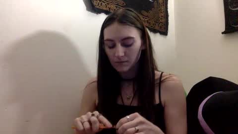 Snapshot of kylianna chatting on 4, 2, 2025 Kylianna online show from 4, 2, 2025