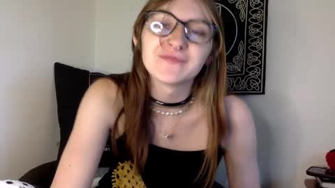 Snapshot of kylianna chatting on 23, 9, 2025 Kylianna online show from 23, 9, 2025