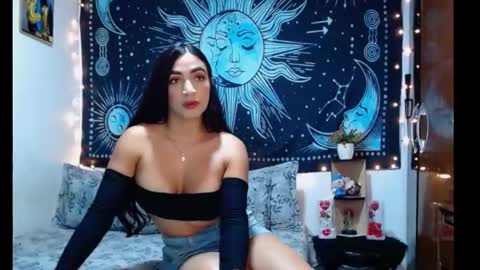 Snapshot of kylie_capricorn chatting on 2, 5, 2026 kylie online show from 2, 5, 2026