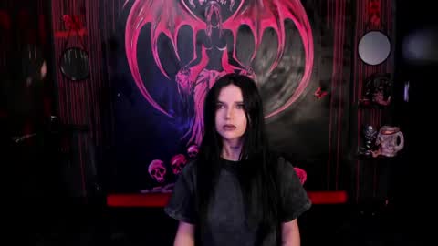 Snapshot of kylie_foxx1 chatting on 26, 6, 2026 submissive demon Please help me to reach 500 thumbs up online show from 26, 6, 2026