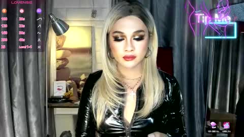 Snapshot of kylie_iyutera chatting on 4, 3, 2025 kylie online show from 4, 3, 2025