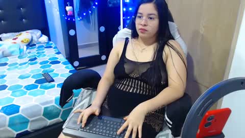 Snapshot of kylie_switch chatting on 14, 12, 2024 Instagram Kylie switch followme buy lovense here online show from 14, 12, 2024