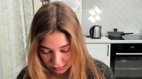 Snapshot of kylieblond chatting on 8, 3, 2026 Din online show from 8, 3, 2026