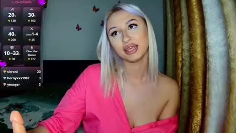 Snapshot of kylieoneadams chatting on 31, 10, 2025 kylie online show from 31, 10, 2025