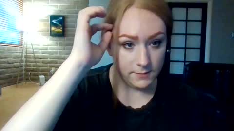 Snapshot of kylieredd chatting on 5, 5, 2026 kylieredd online show from 5, 5, 2026