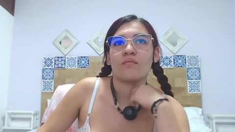Snapshot of kyliiebaker chatting on 24, 1, 2025 Kylie online show from 24, 1, 2025
