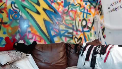 Snapshot of kyliiebaker chatting on 2, 11, 2025 Kylie online show from 2, 11, 2025