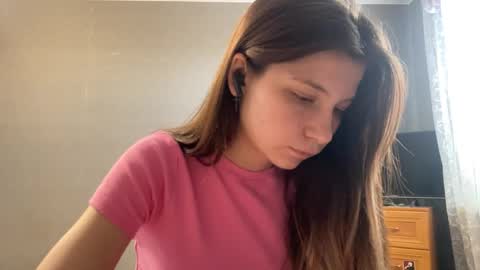 Snapshot of kymberlychimes chatting on 25, 4, 2026 Kary online show from 25, 4, 2026
