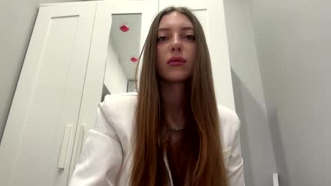 Snapshot of kymberlyrosenlof chatting on 31, 3, 2026 Selena online show from 31, 3, 2026