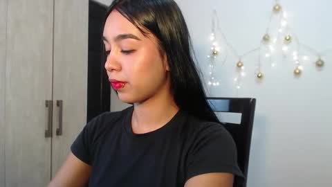 Kyra  online show from 10, 1, 2026