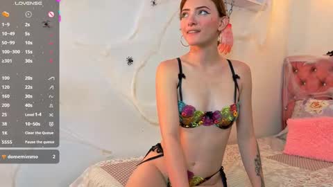 Snapshot of kyra_honey chatting on 23, 10, 2025 kyra_honey online show from 23, 10, 2025