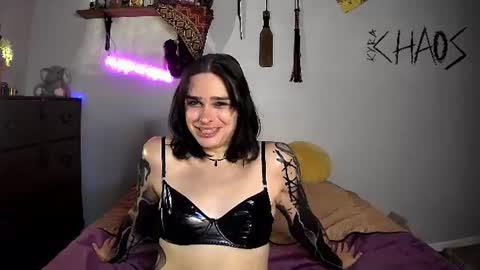 Snapshot of kyrachaos chatting on 9, 6, 2026 Kyra Chaos online show from 9, 6, 2026