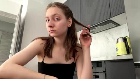 Snapshot of kyragraise chatting on 2, 6, 2026 Kira online show from 2, 6, 2026