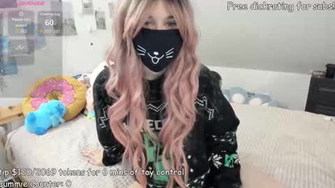 Kyra Wild online show from 25, 10, 2025