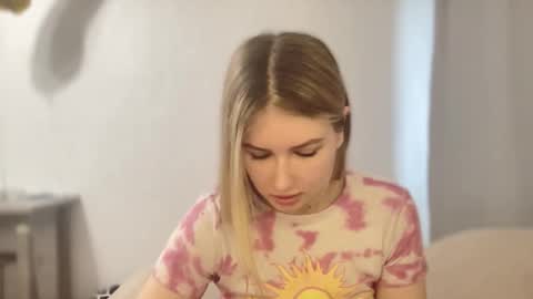 Snapshot of kyttilovelly chatting on 4, 3, 2026 Amanda online show from 4, 3, 2026