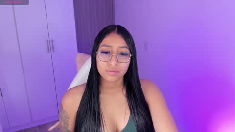 Snapshot of kyy_isa chatting on 4, 3, 2026 IG online show from 4, 3, 2026