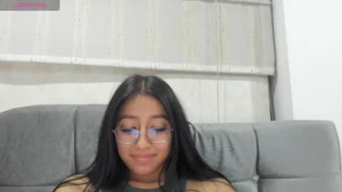 Snapshot of kyy_isa chatting on 3, 4, 2026 IG online show from 3, 4, 2026