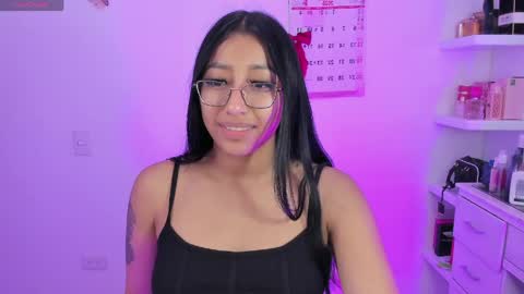 Snapshot of kyy_isa chatting on 16, 4, 2026 IG online show from 16, 4, 2026