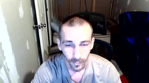Snapshot of l1v1nth3dr3am chatting on 31, 7, 2026 l1v1nth3dr3am online show from 31, 7, 2026